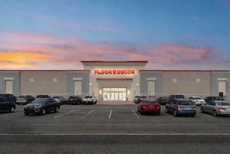 Staten Island, NY Freestanding - 98 Richmond Rd