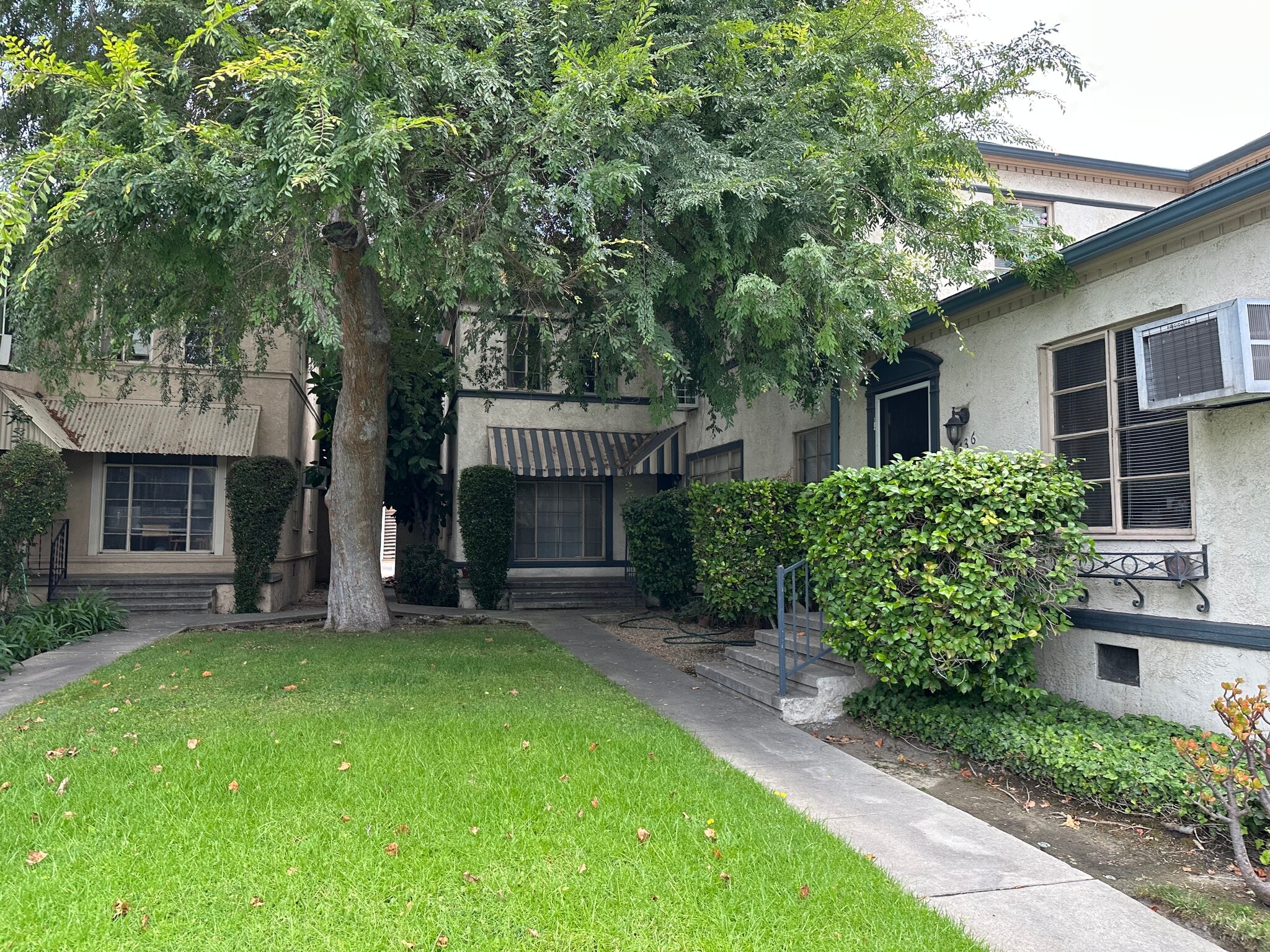 136 N Pass Ave, Burbank, CA for Sale