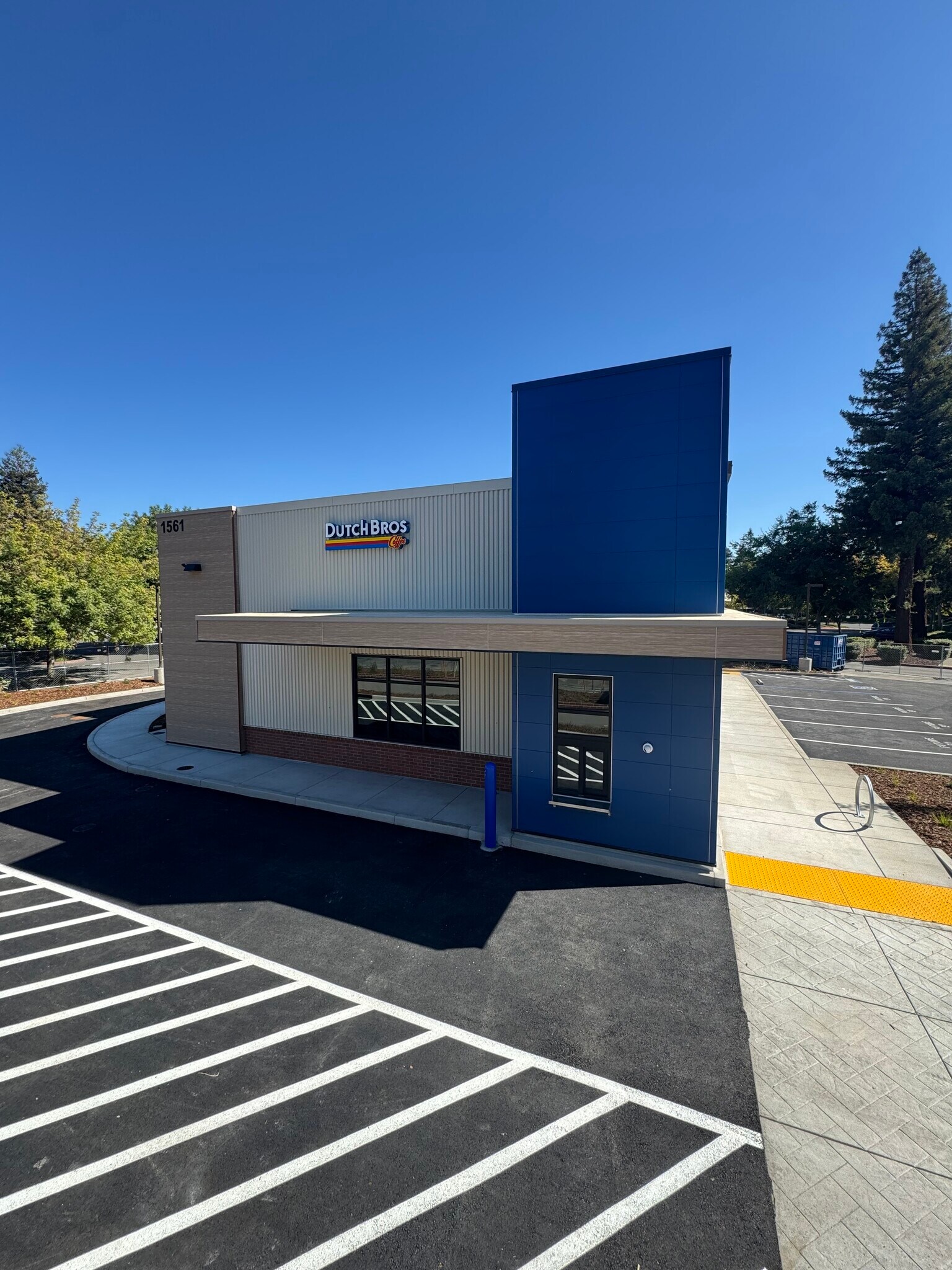 1561 Corporate way, Sacramento, CA for Rent