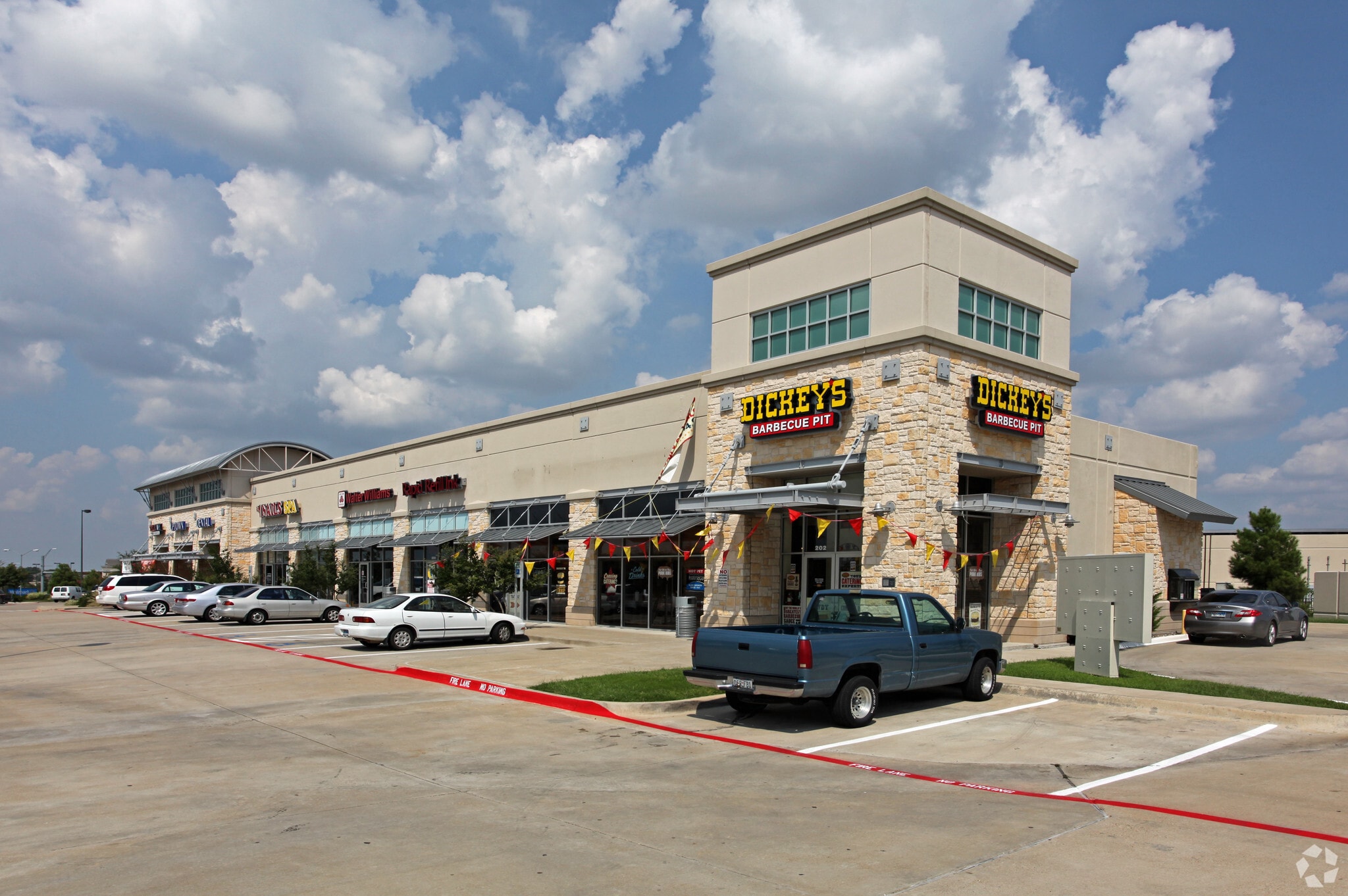 642 Uptown Blvd, Cedar Hill, TX for Rent