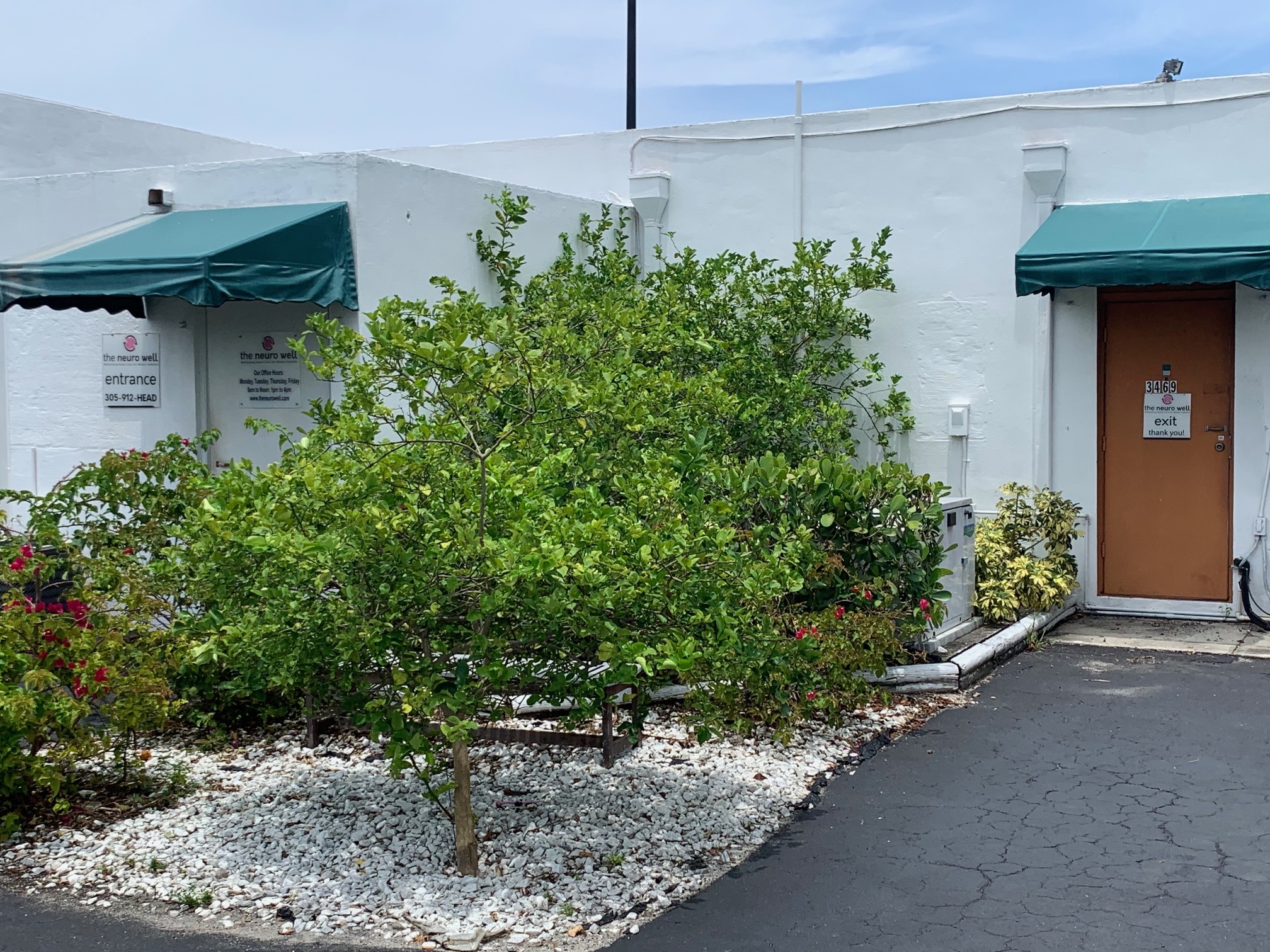 3469-3475 N Dixie Hwy, Oakland Park, FL for Rent