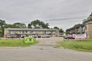 Houston, TX Apartments - 8210 Shady Dr