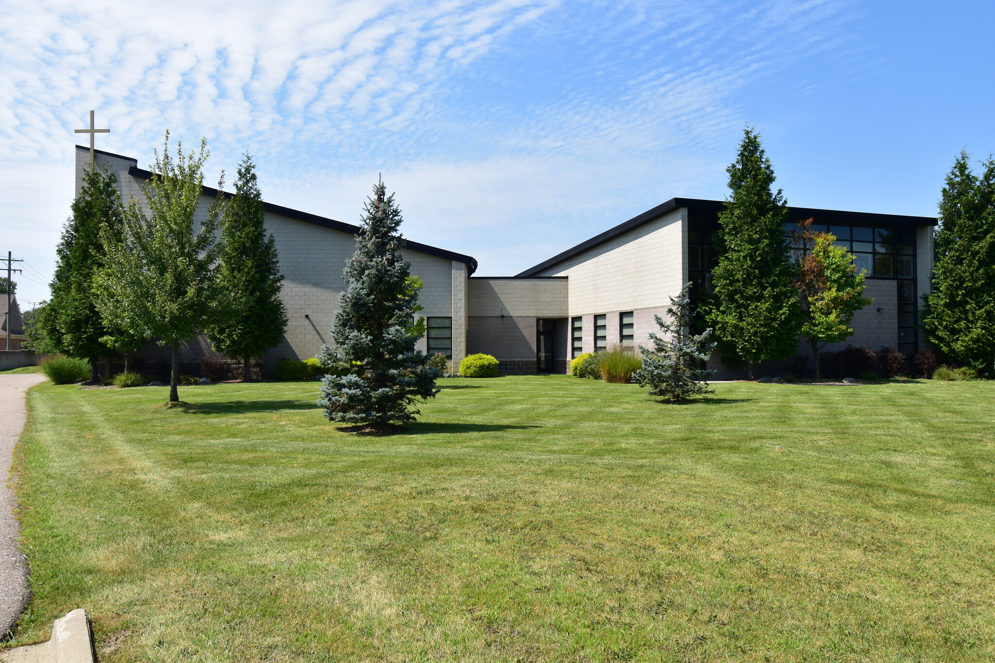 35127 Garfield Rd, Clinton Township, MI for Rent