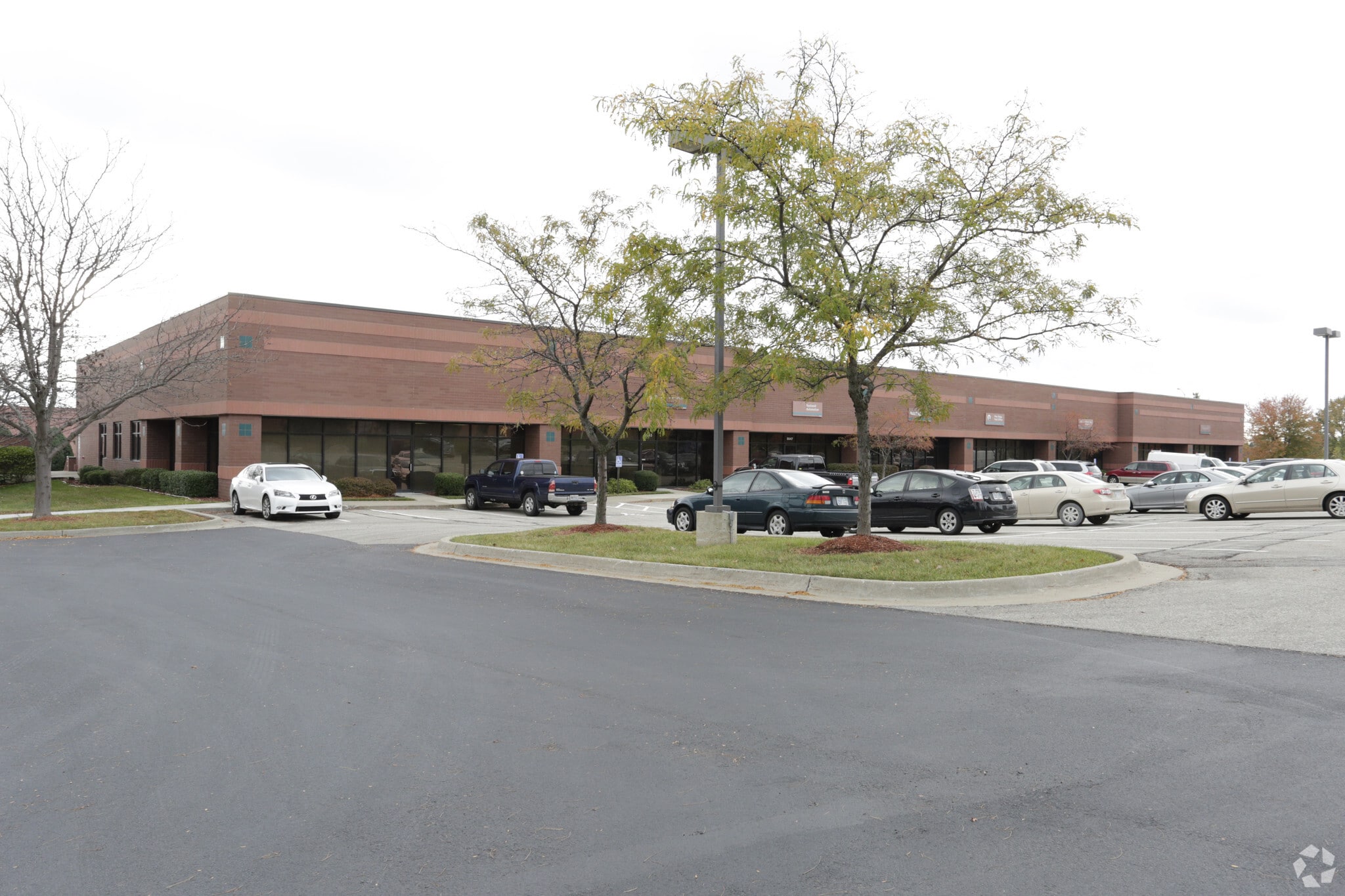 8043-8057 Bond St, Lenexa, KS for Rent