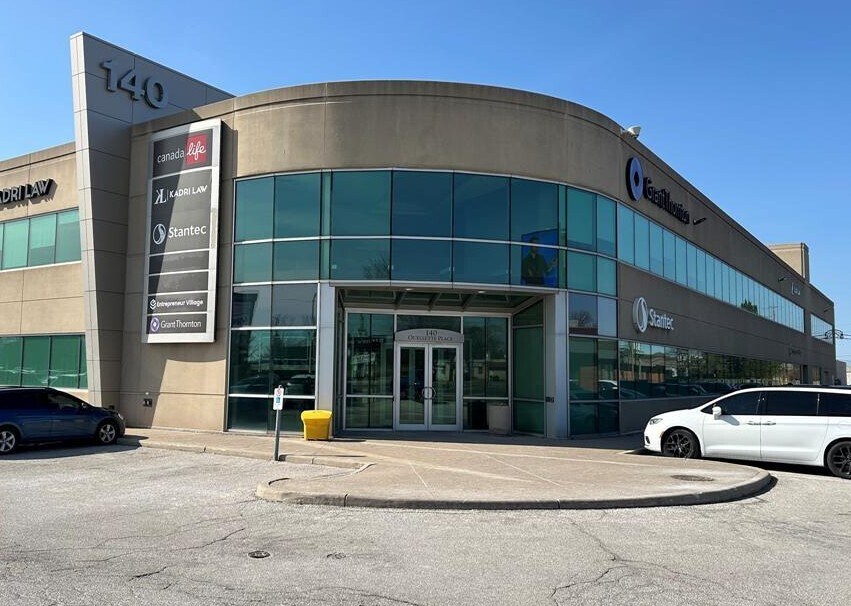 2555 Ouellette Av, Windsor, ON for Rent