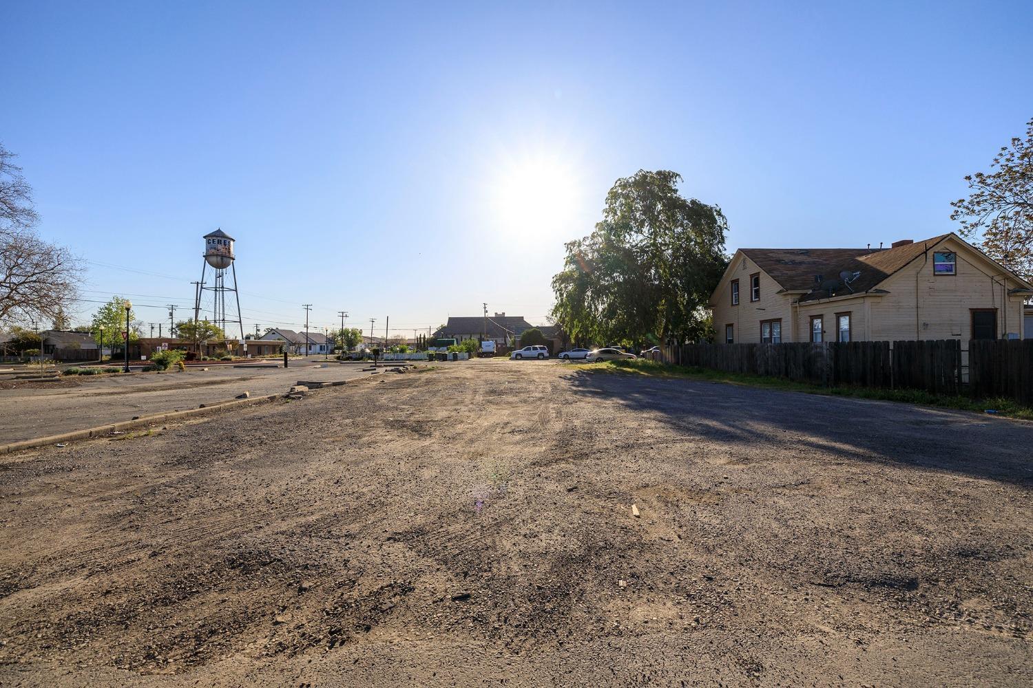 000 5th st, Ceres, CA for Sale