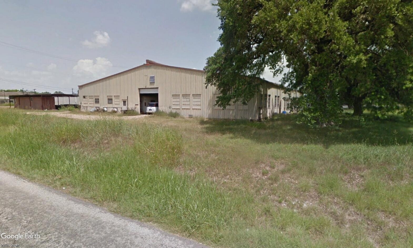 100 & 601 Hickey, Yoakum, TX for Sale