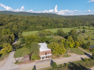 Chester, AR Hospitality - 411 E Front Ave