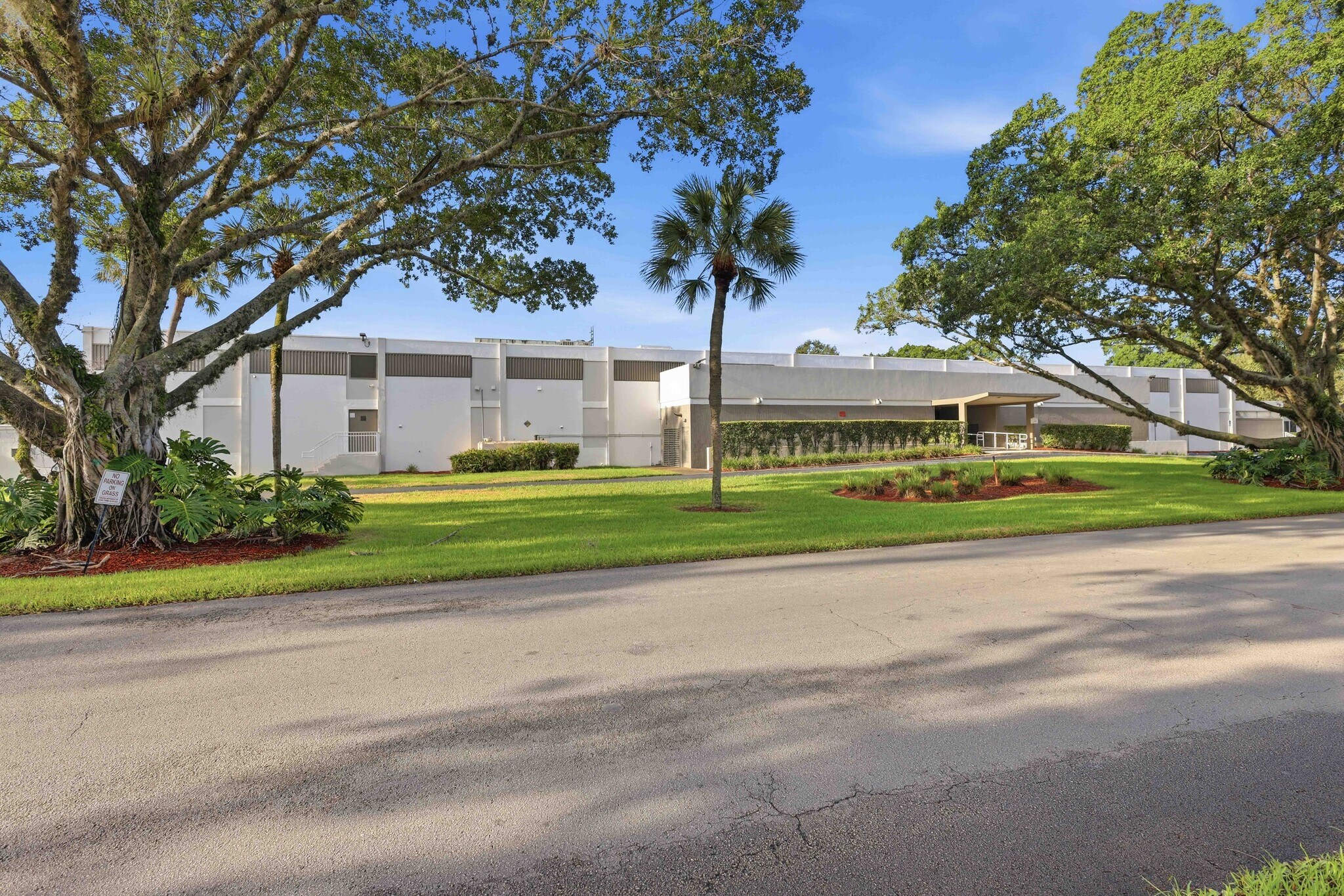 14175 NW 60th Ave, Miami Lakes, FL for Rent
