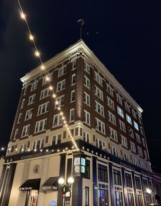 Alton, IL Office/Retail - 200 W 3rd St