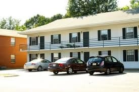 Hattiesburg, MS Apartments - 2006 Oak Grove Rd