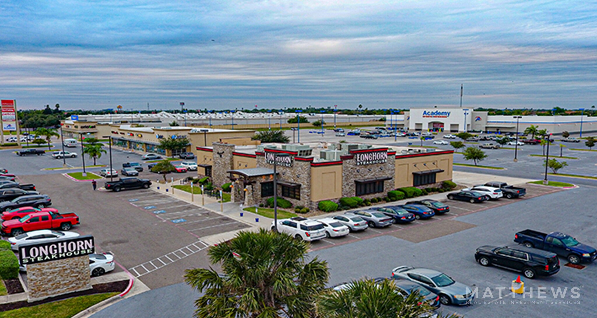 701 E Expressway 83 Weslaco, TX 78596 Retail Property for Sale on