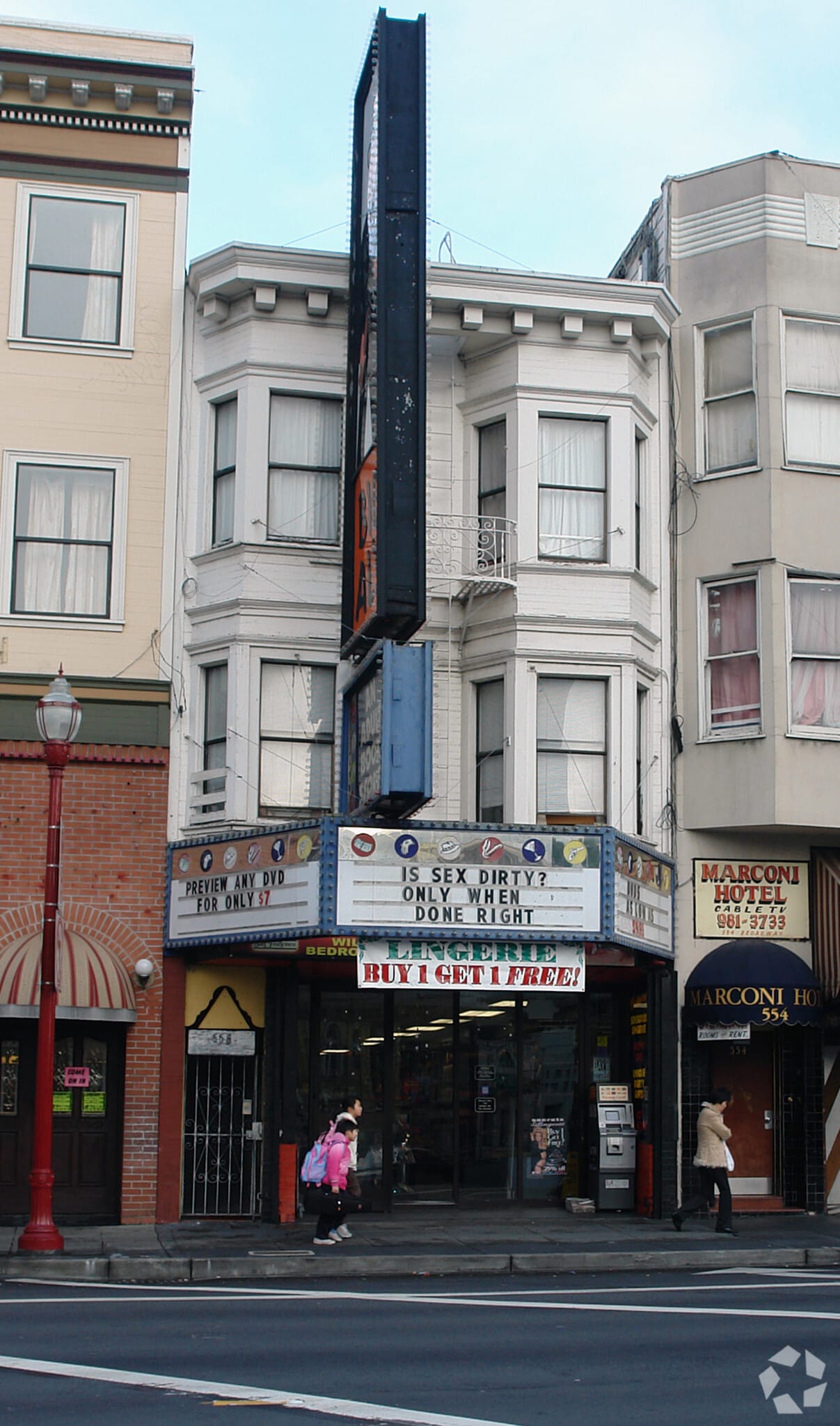 556-558 Broadway, San Francisco, CA for Rent