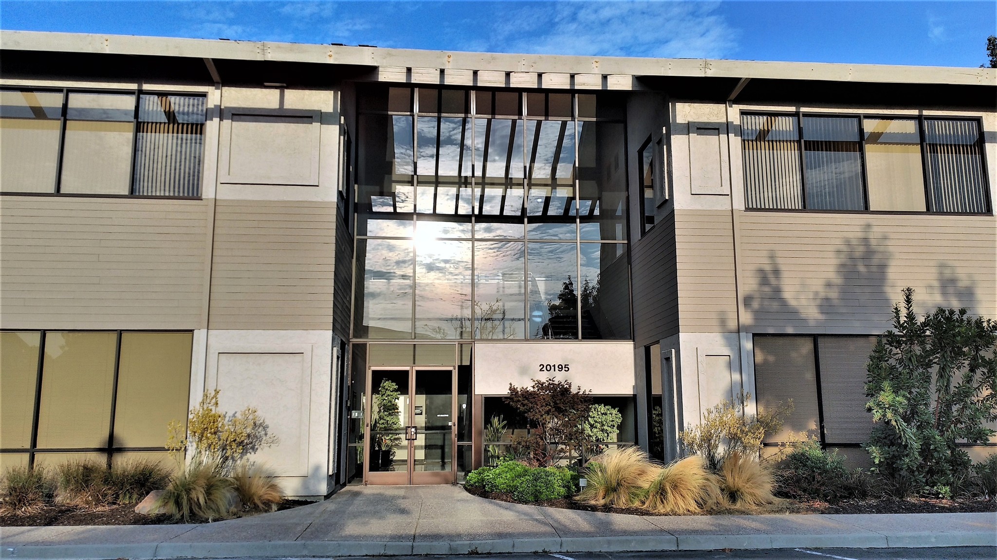 20195 Stevens Creek Blvd, Cupertino, CA for Rent