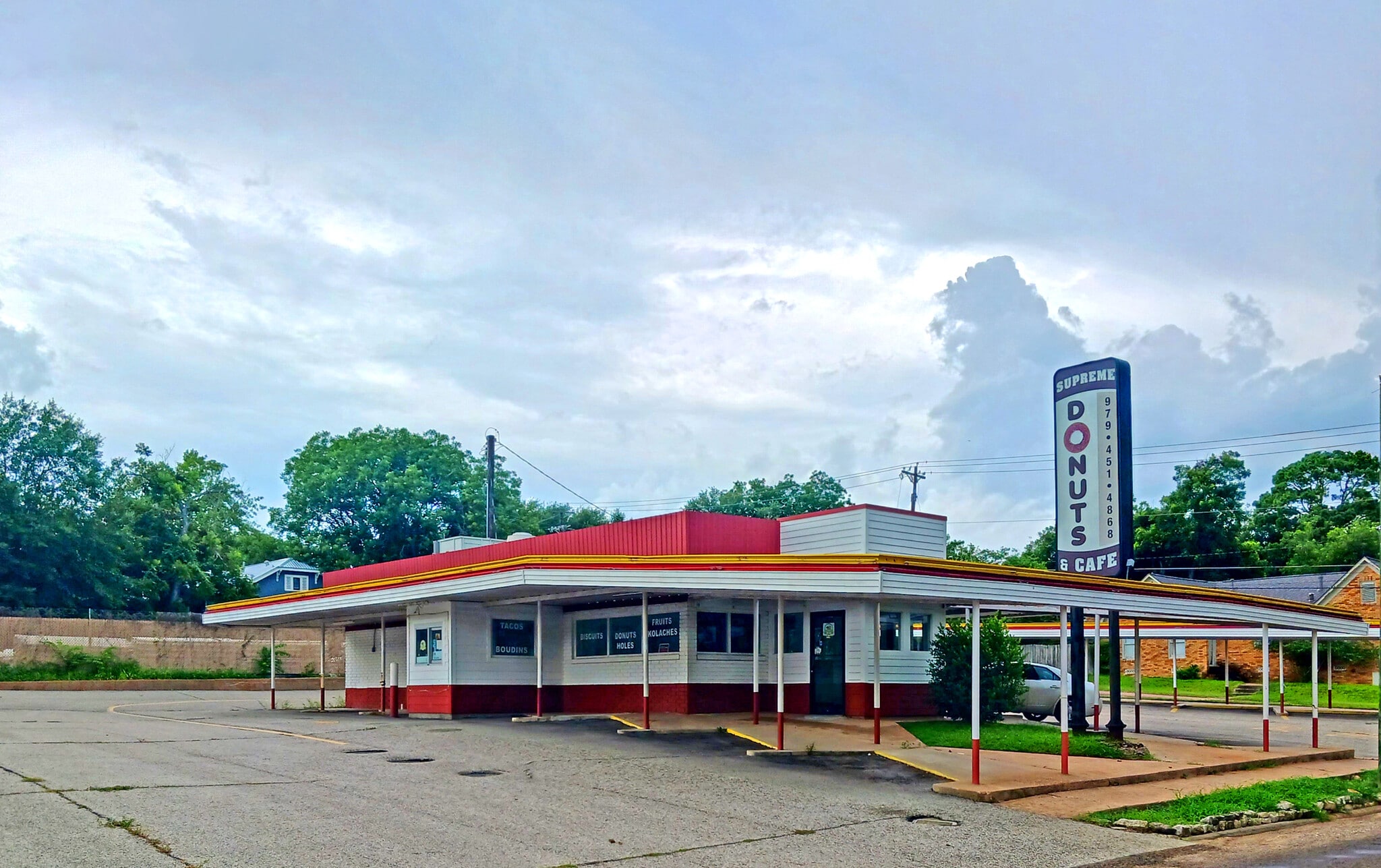 1600 S Market St, Brenham, TX for Sale