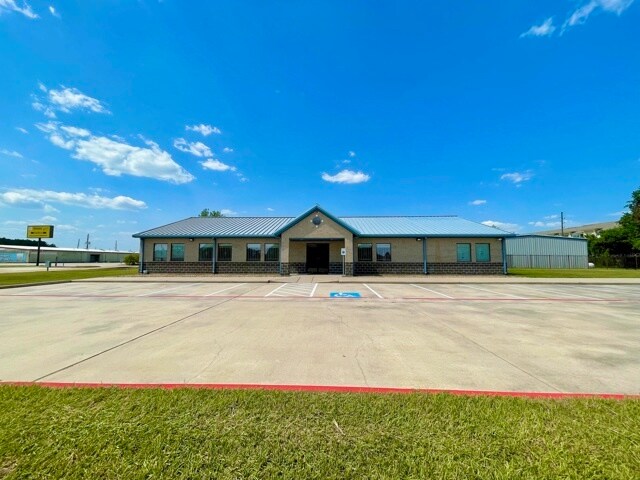 21120 Spring Town Dr, Spring, TX for Rent