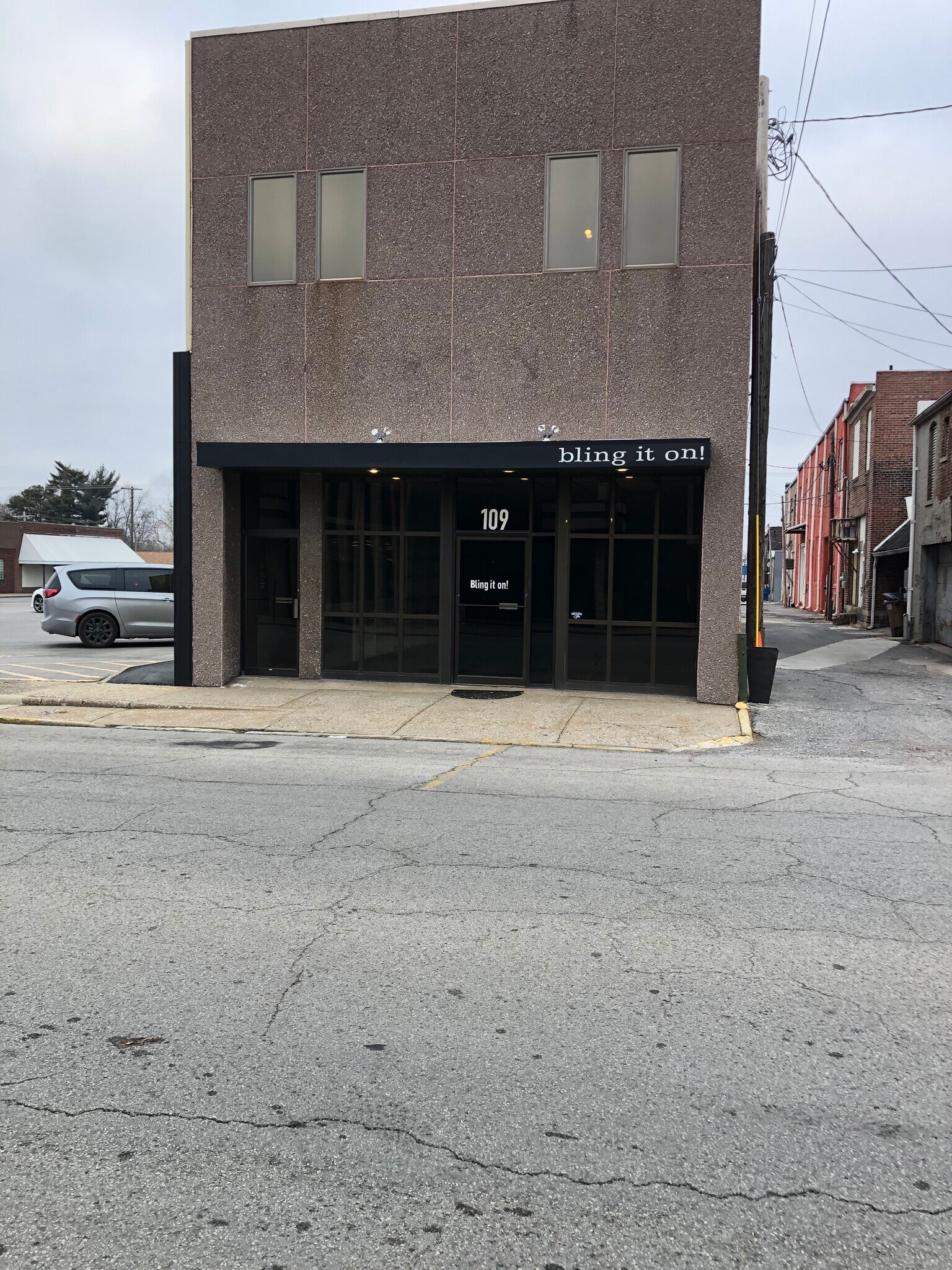 109 W Monroe St, Herrin, IL for Rent