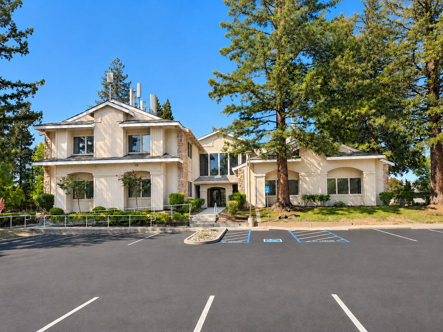 5530 Birdcage St, Citrus Heights, CA for Rent
