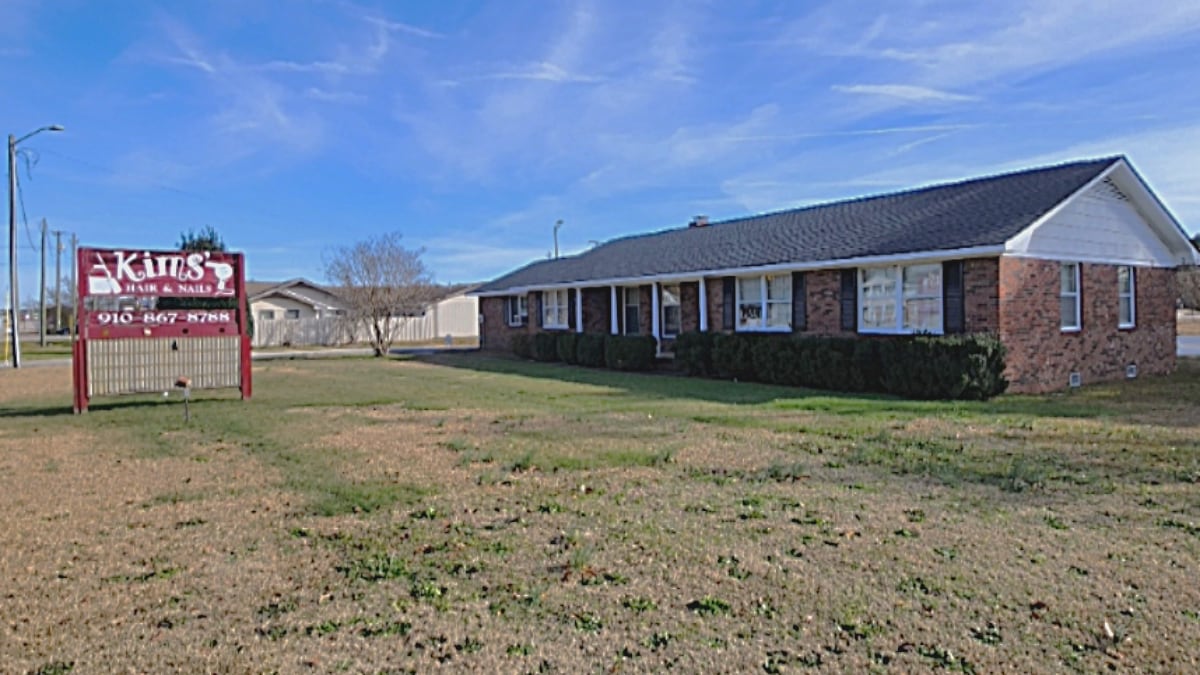 7117 Raeford Rd, Fayetteville, NC for Rent