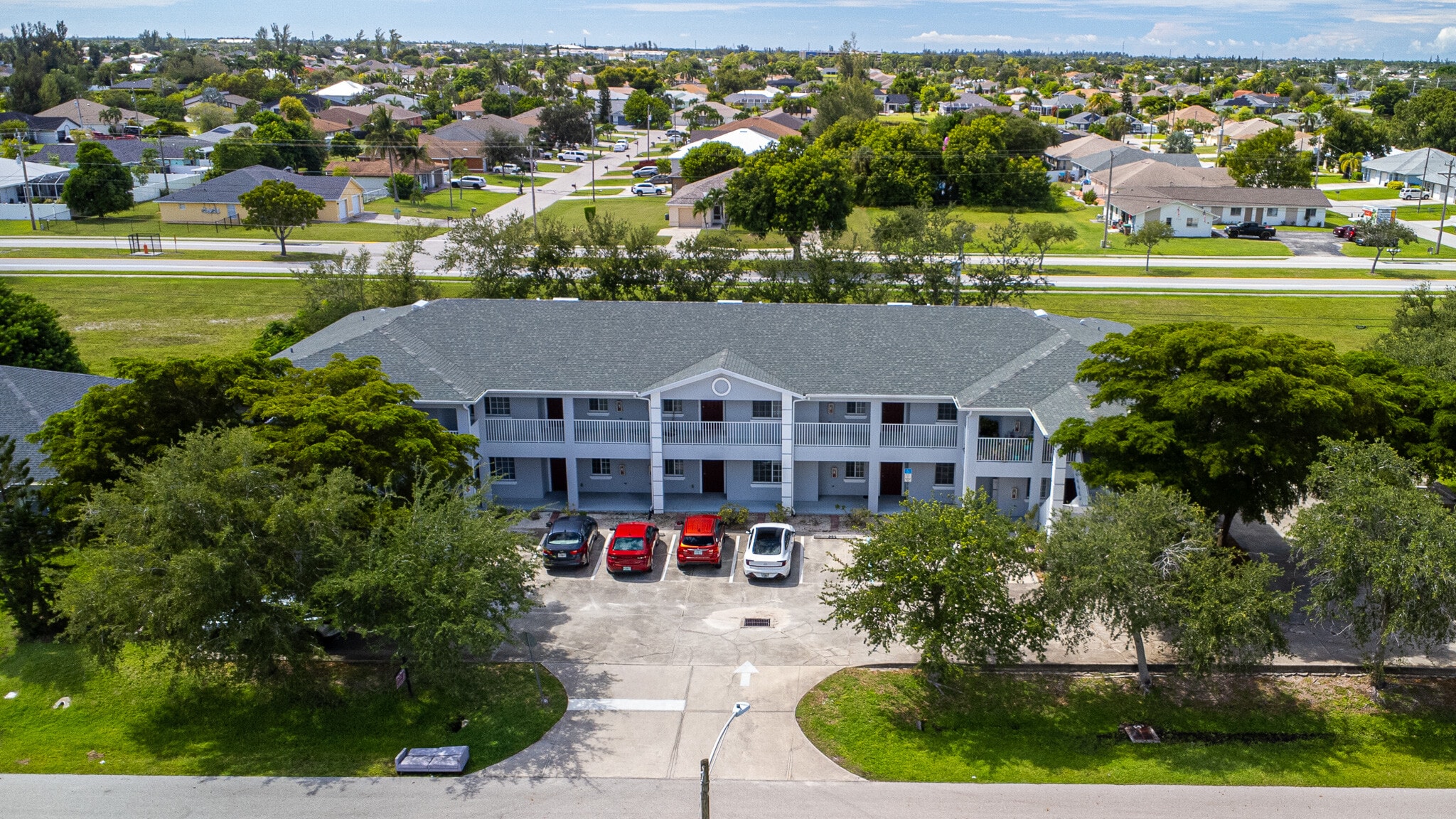 1328 SE 8th Ave, Cape Coral, FL for Sale