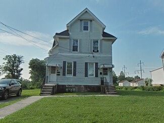Sharon Hill, PA Apartments - 921 Woodland Ave