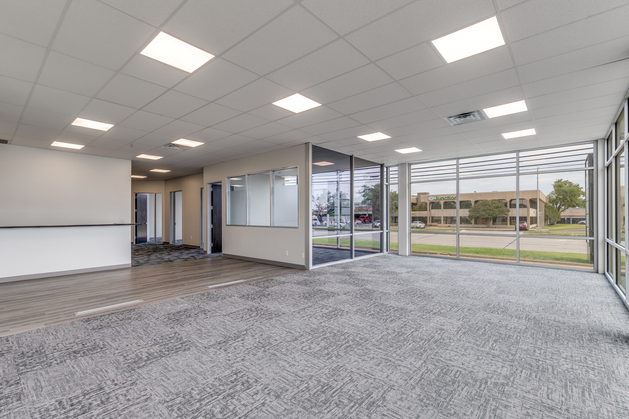 2824 Valley View Ln, Farmers Branch, TX for Rent