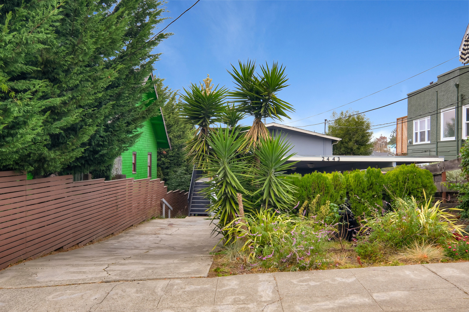 2443 Grande Vista Ave, Oakland, CA for Sale