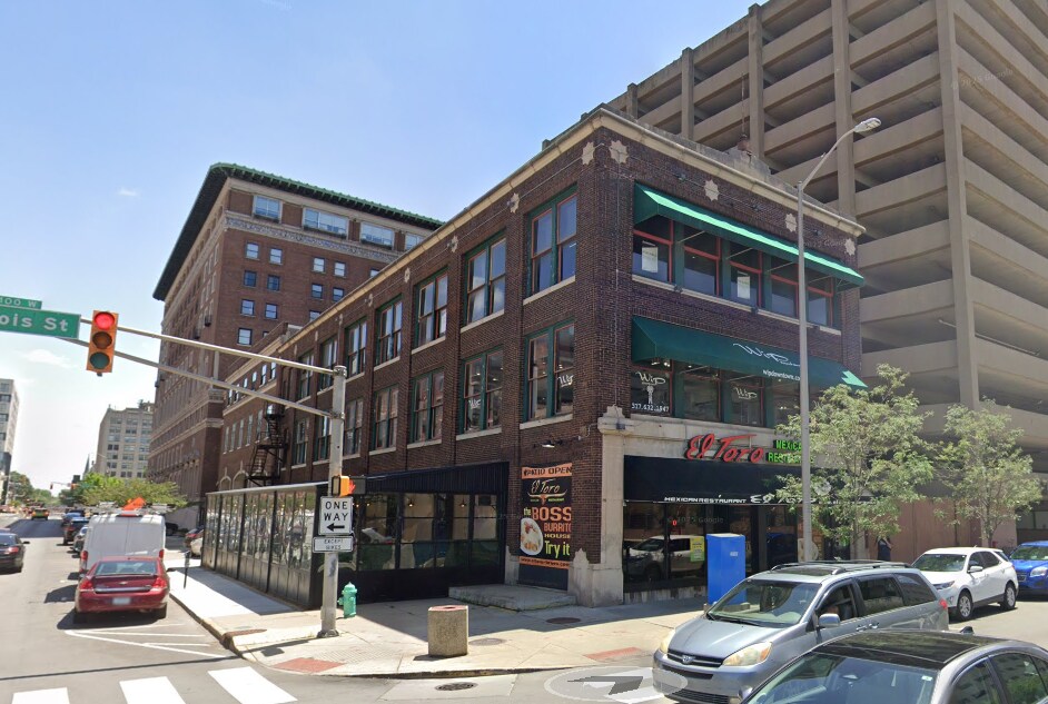 365 N Illinois St, Indianapolis, IN for Sale