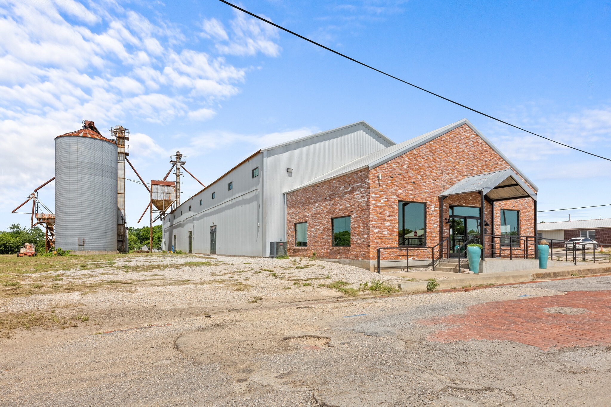 151 5th St st, Honey Grove, TX for Sale