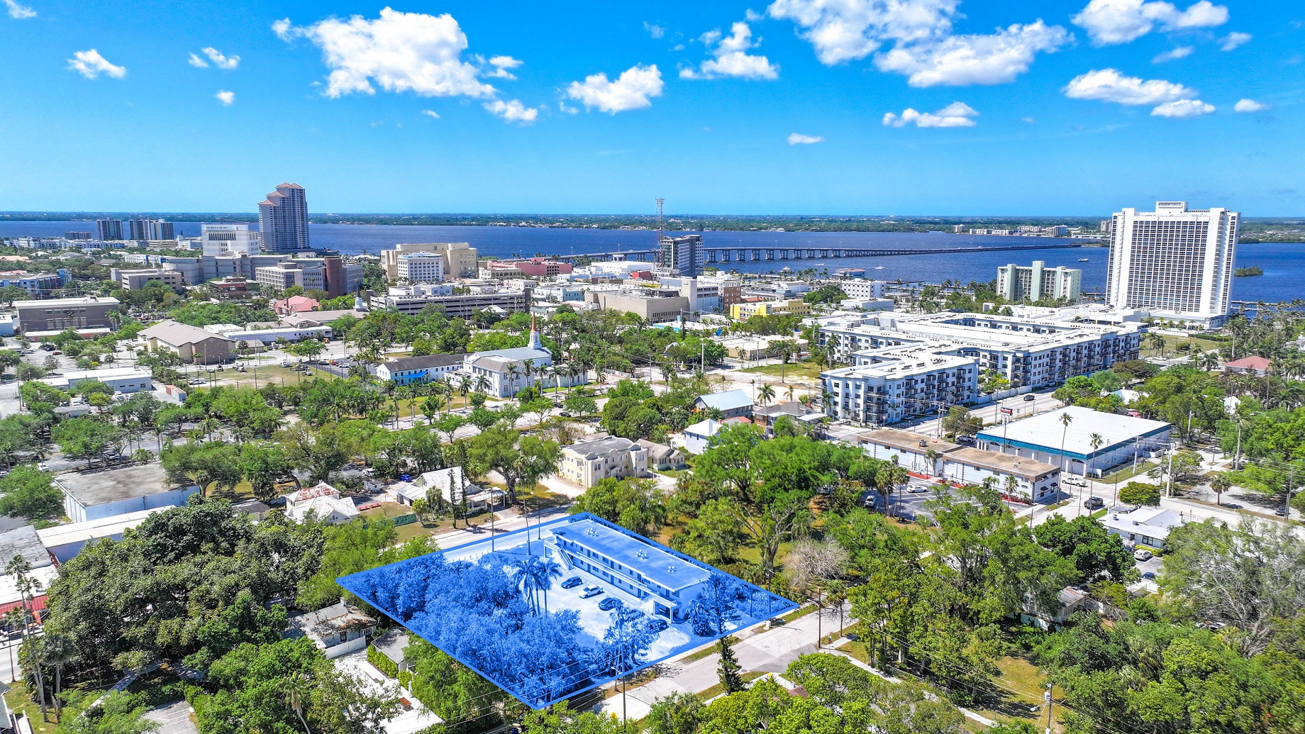 1761 Fowler St, Fort Myers, FL for Sale