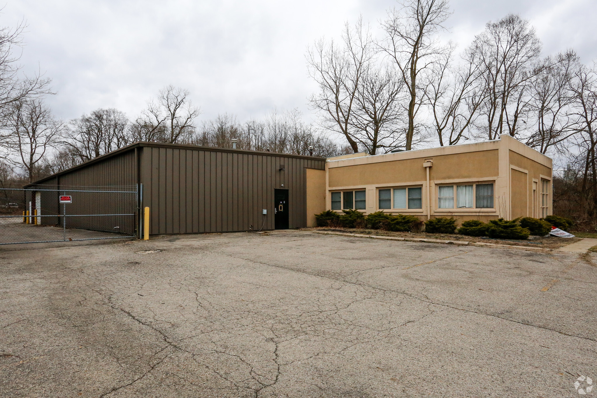 1026 Mitchell Blvd, Springfield, OH for Sale