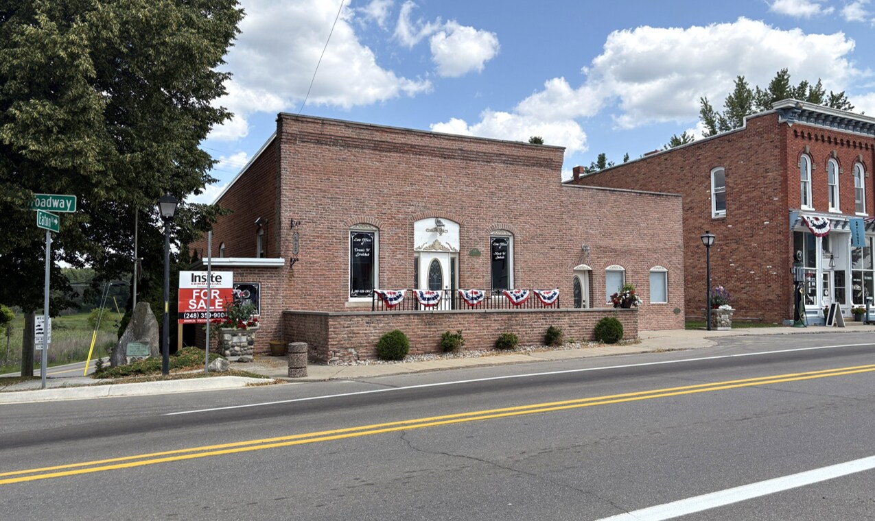 650 Broadway, Davisburg, MI for Sale