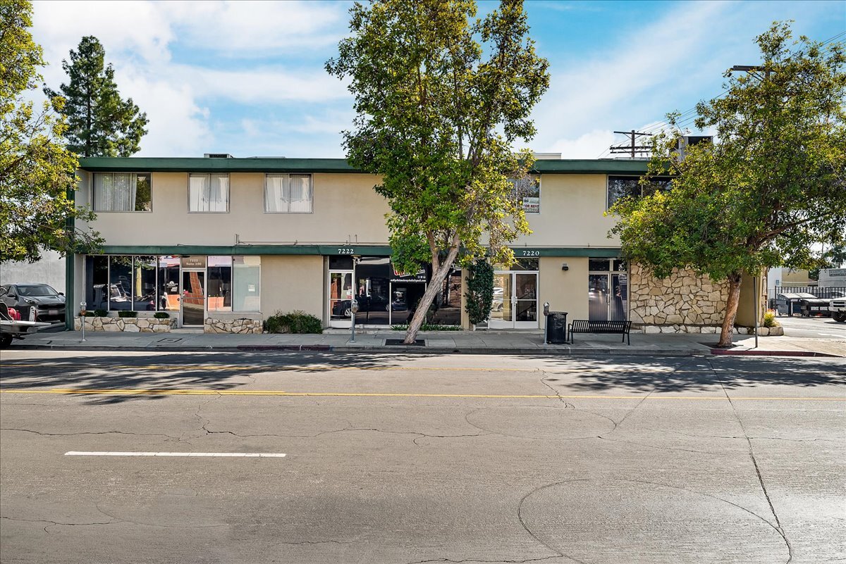 7220-7222 Owensmouth Ave, Canoga Park, CA for Sale