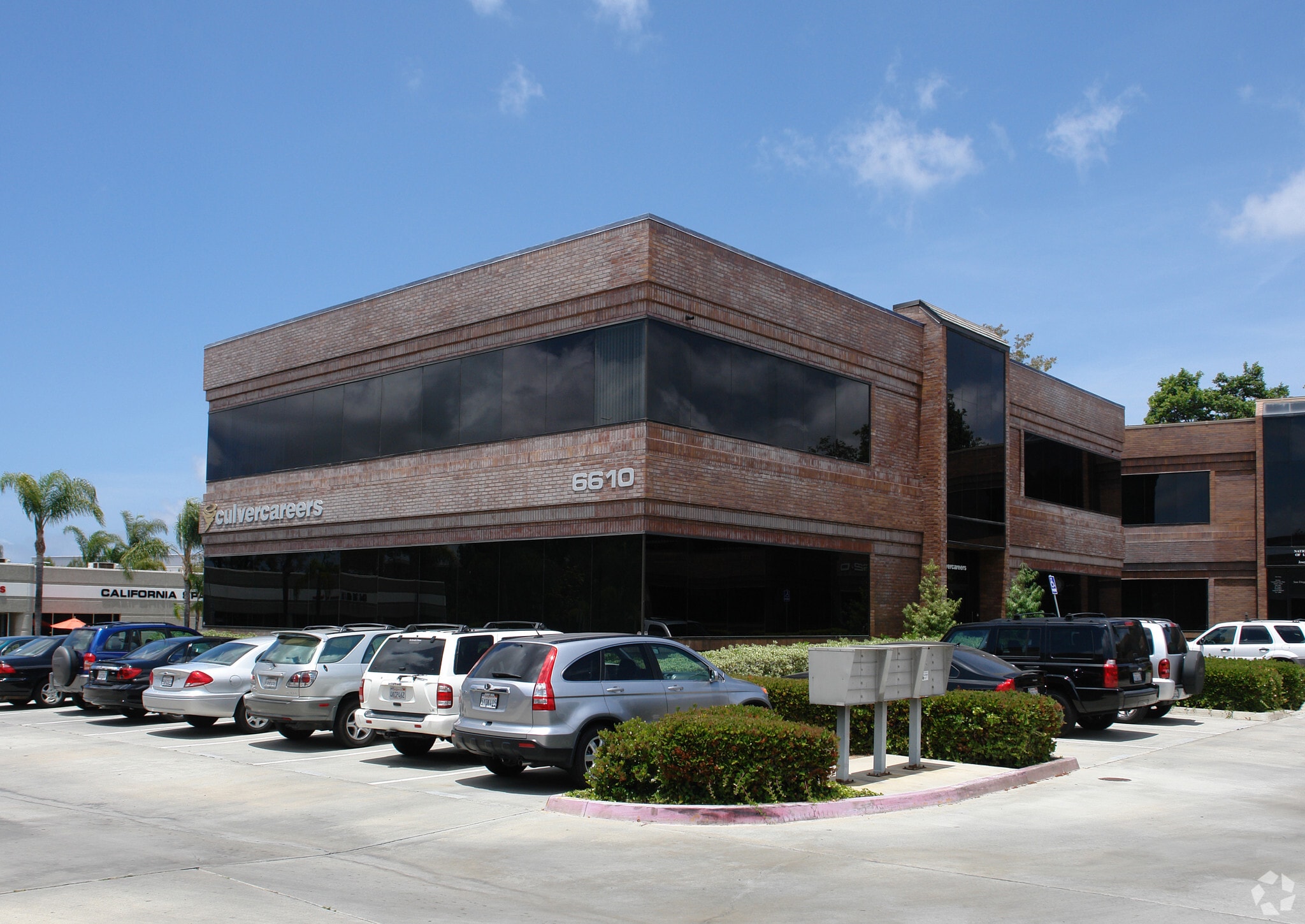 6610 Flanders Dr, San Diego, CA for Sale