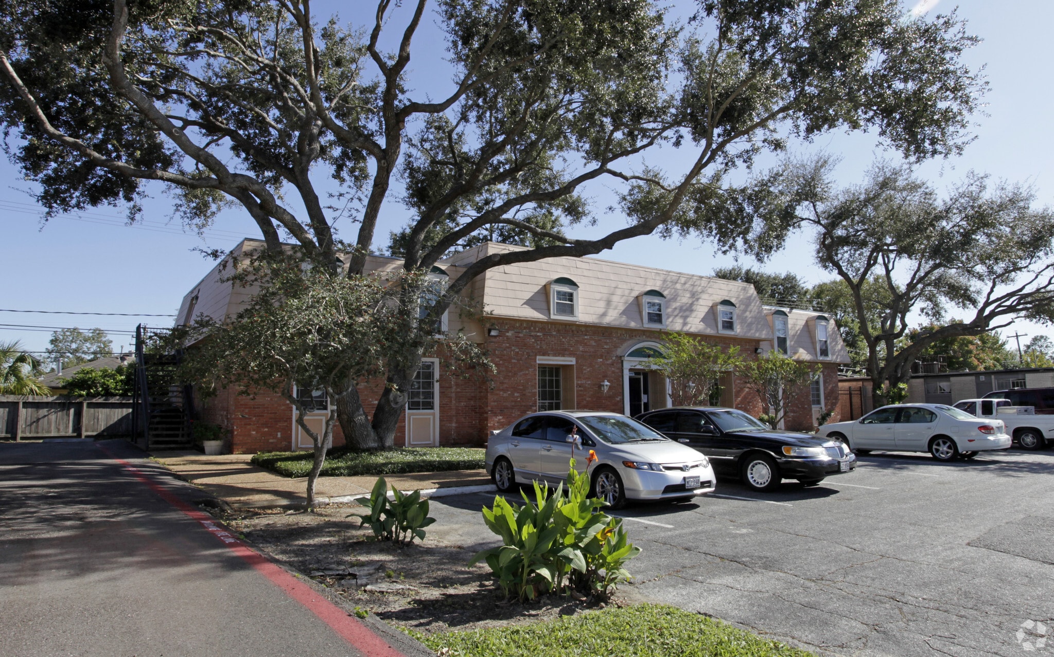 11415 Chimney Rock Rd, Houston, TX for Rent