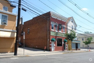 228 Hall Ave  