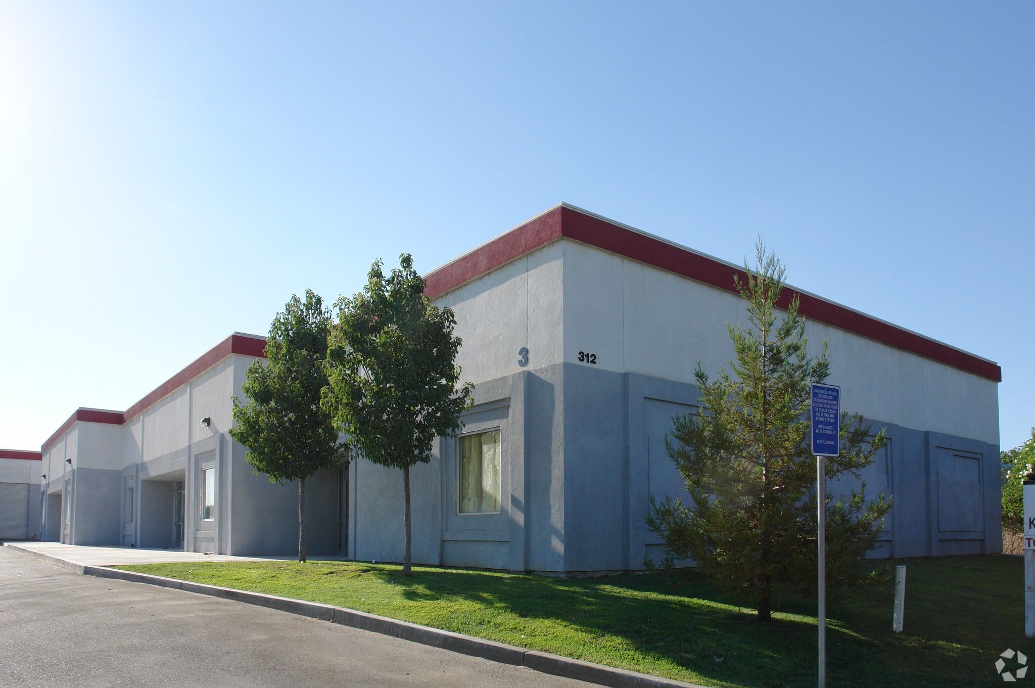 3121 N Sillect Ave, Bakersfield, CA for Rent