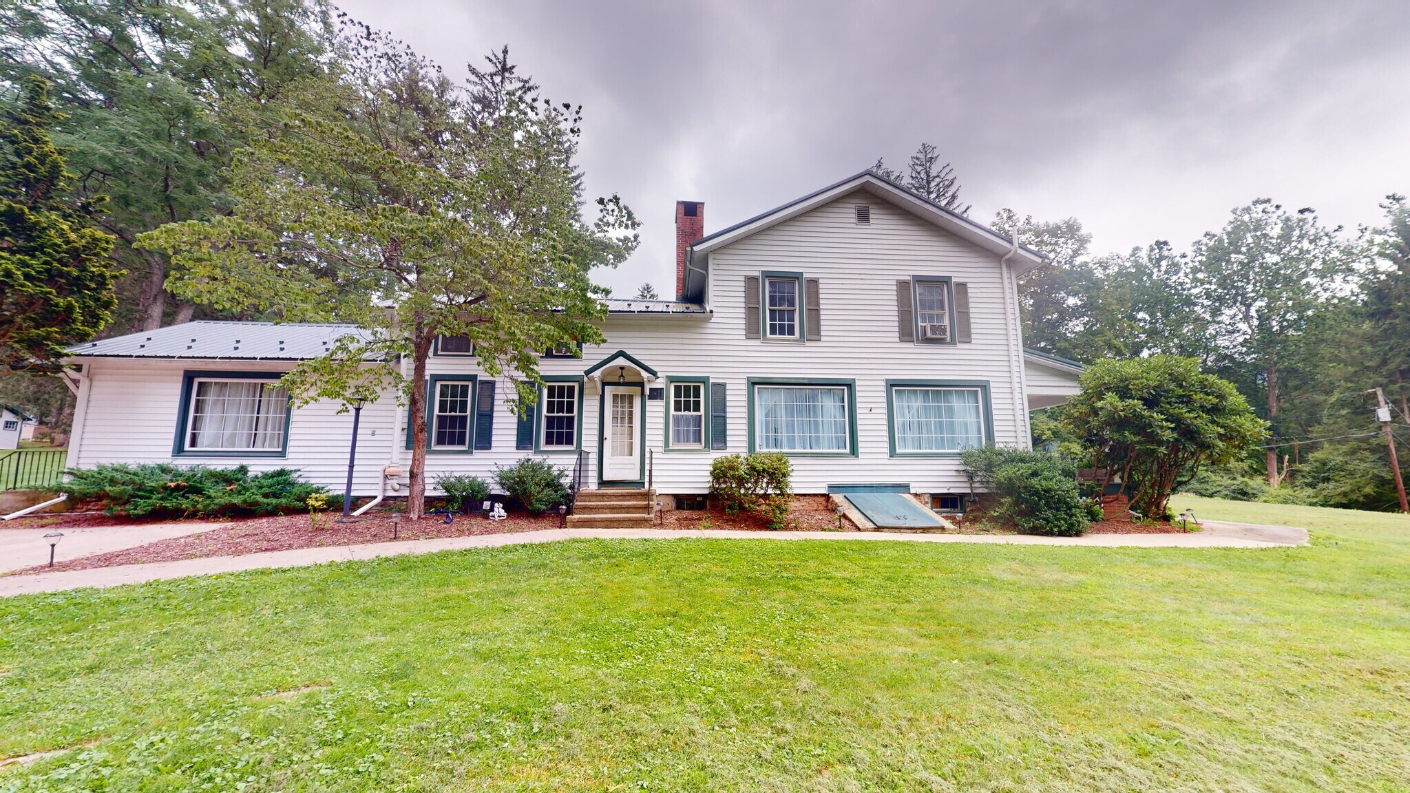 47 Covered Bridge Rd, Hillsgrove, PA for Sale