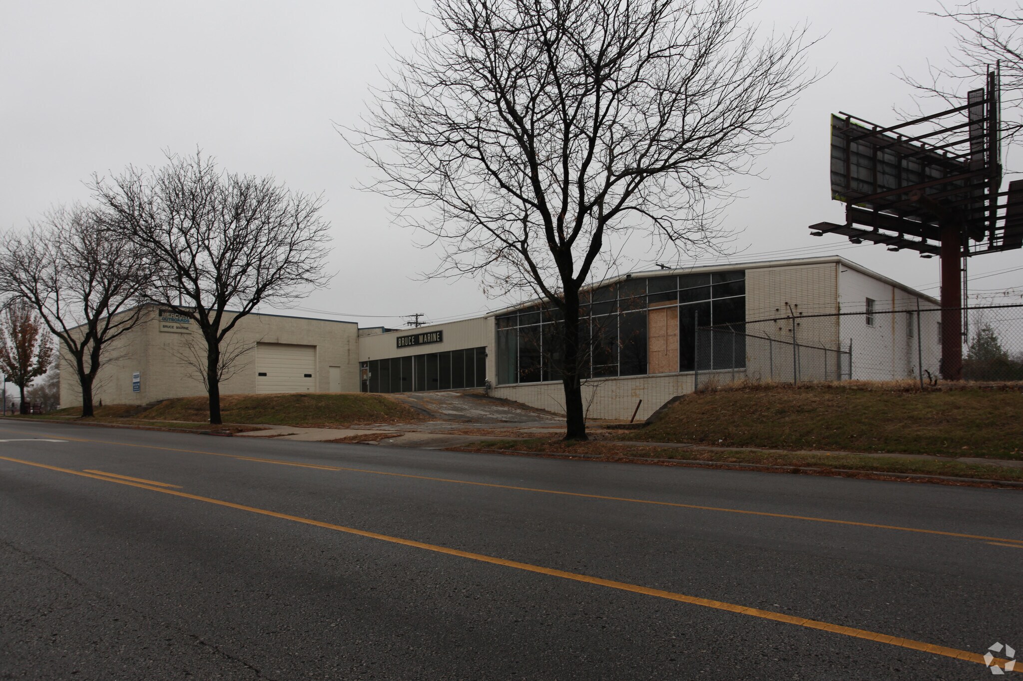 6707 Prospect Ave, Kansas City, MO for Rent