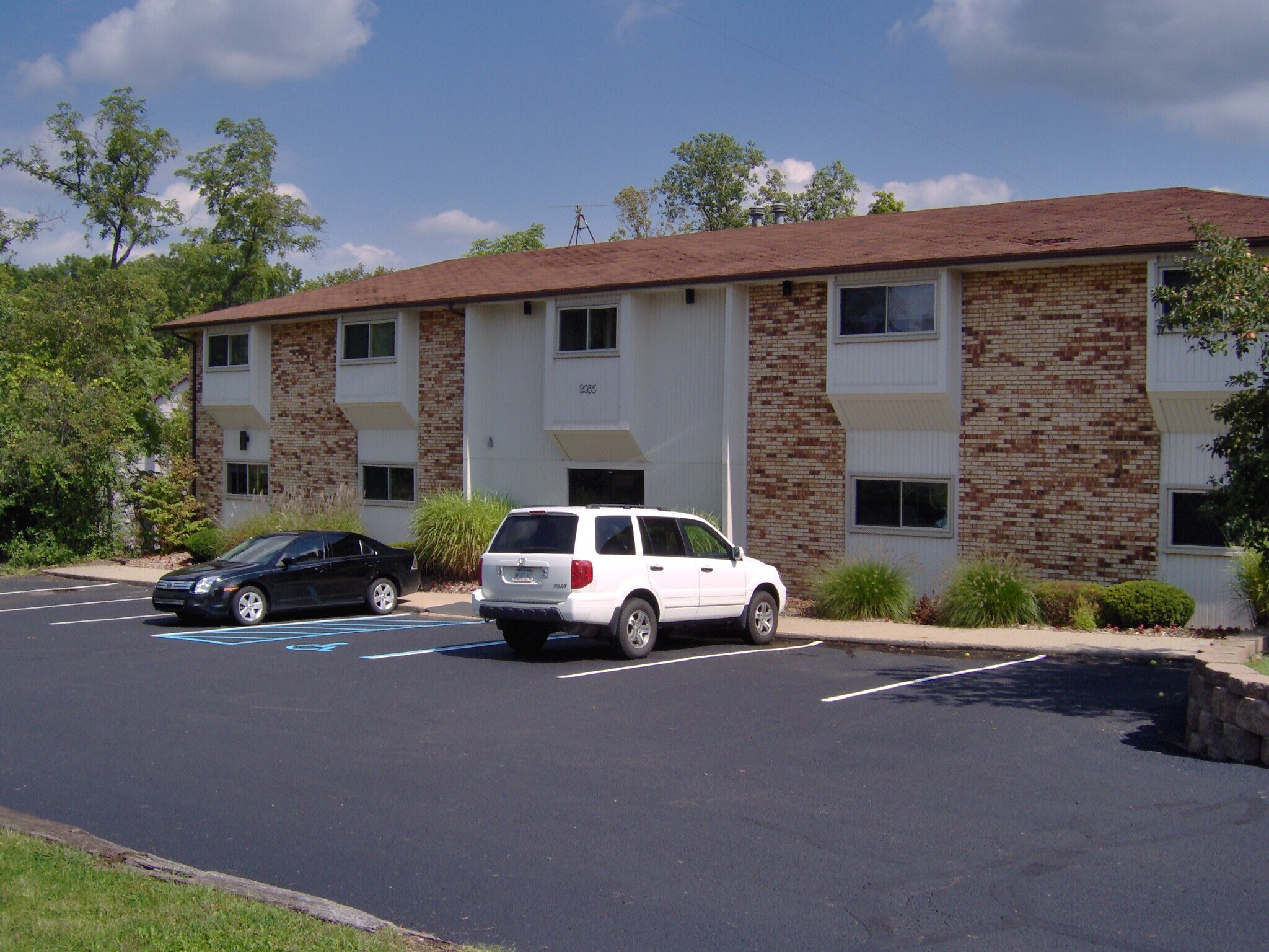 2035 Hogback Rd, Ann Arbor, MI for Rent