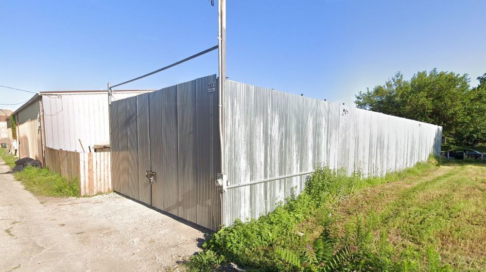1832 W Walnut - Outdoor Storage, Chicago, IL for Rent