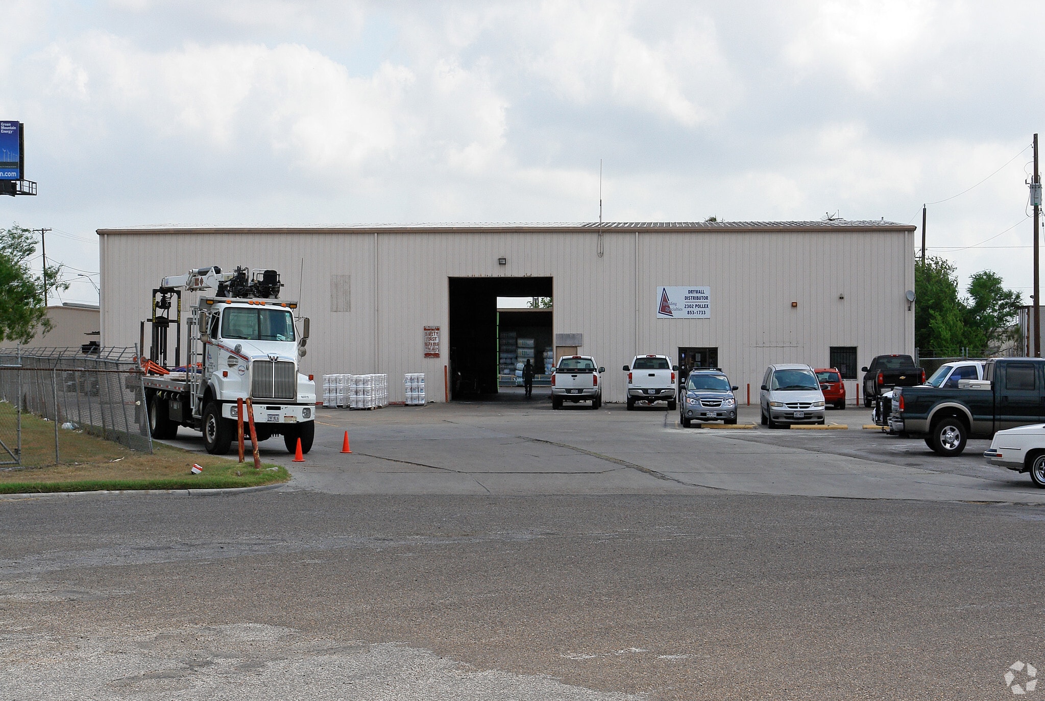 2302 Pollex Ave, Corpus Christi, TX for Rent