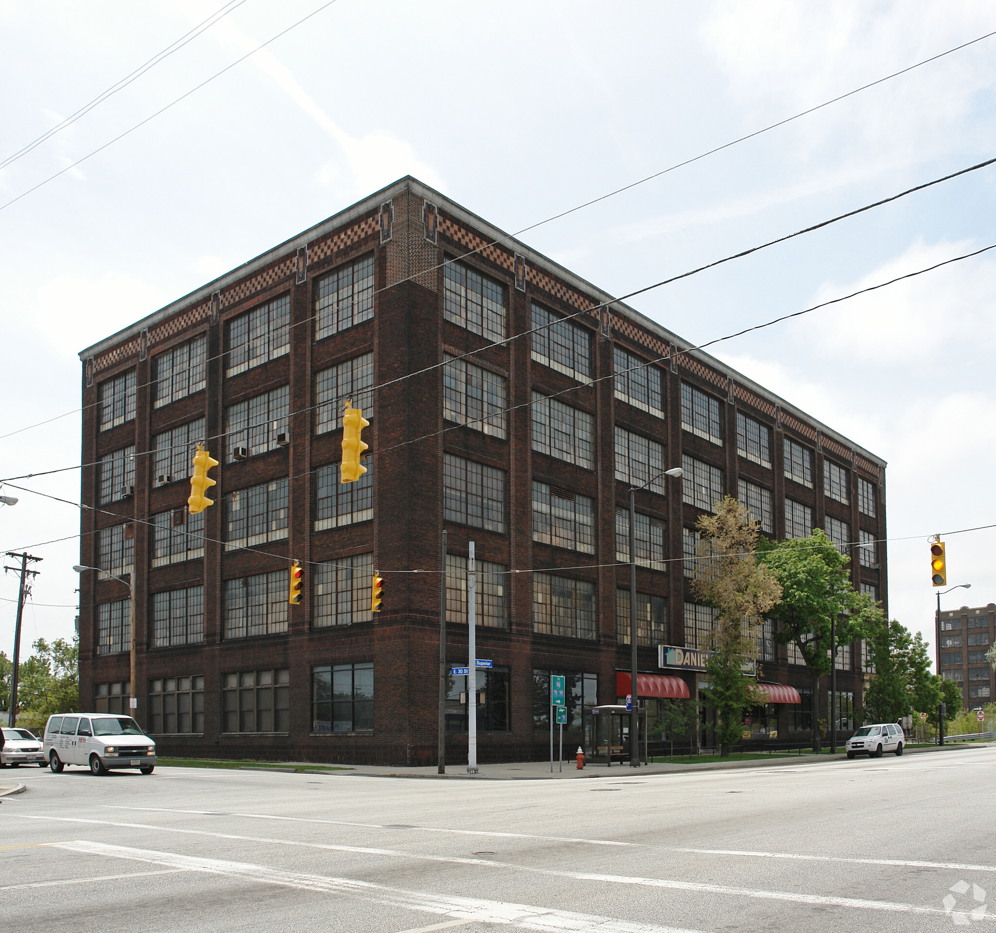 2800 Superior Ave, Cleveland, OH for Sale