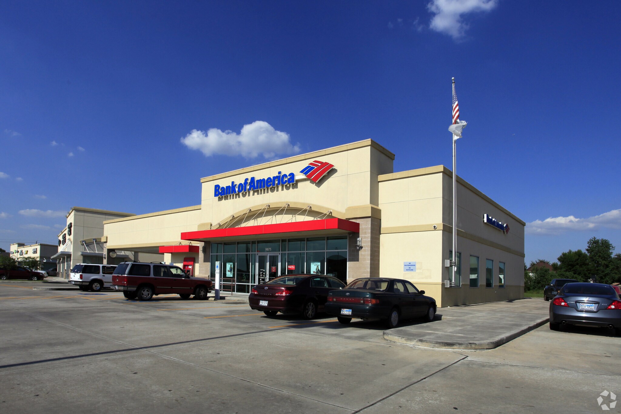 9855 Blackhawk Blvd, Houston, TX for Rent