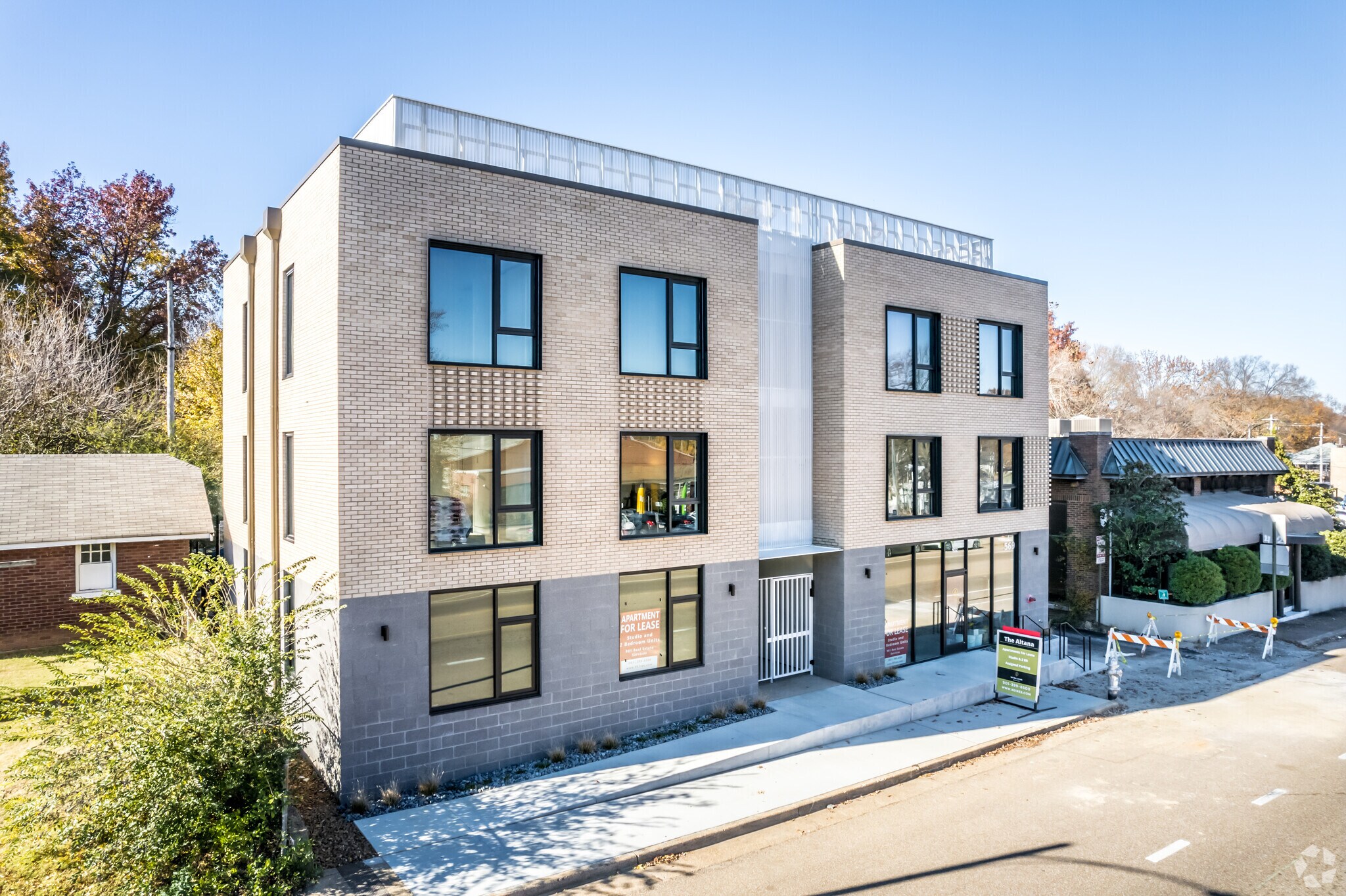 569 N McLean Blvd, Memphis, TN for Sale