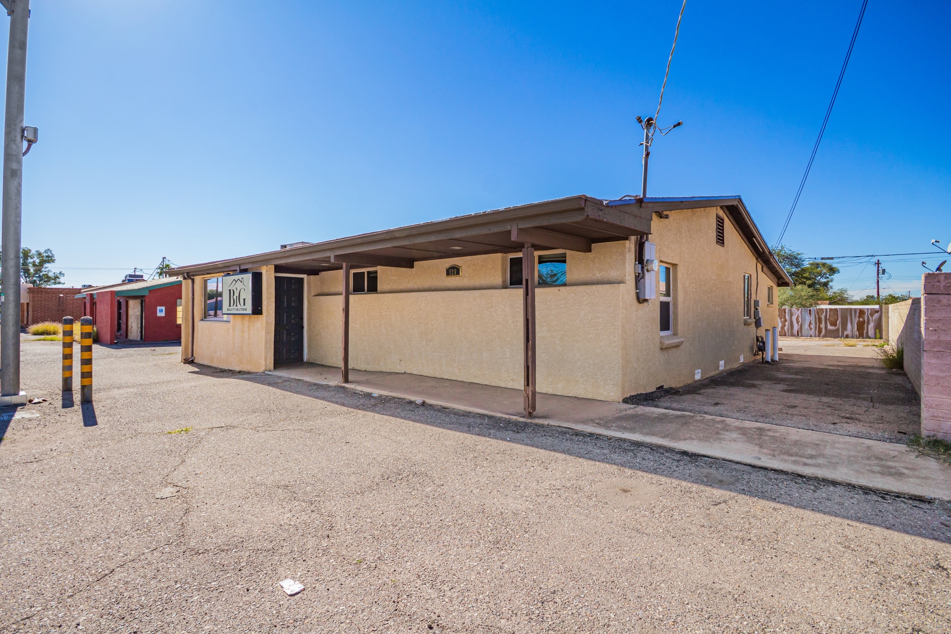 727 N Swan Rd, Tucson, AZ for Sale