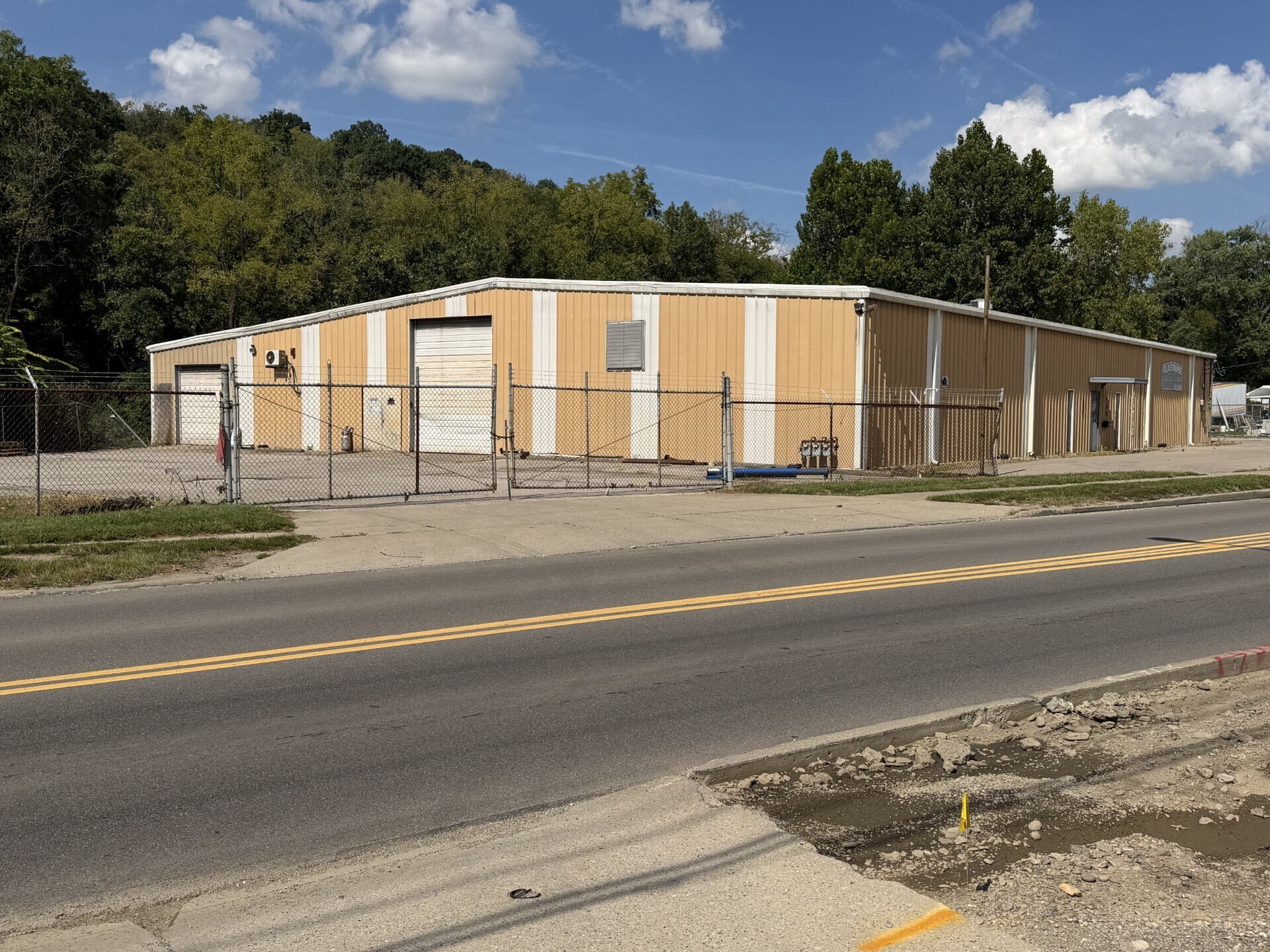5170-5174 Wooster Pike, Cincinnati, OH for Sale