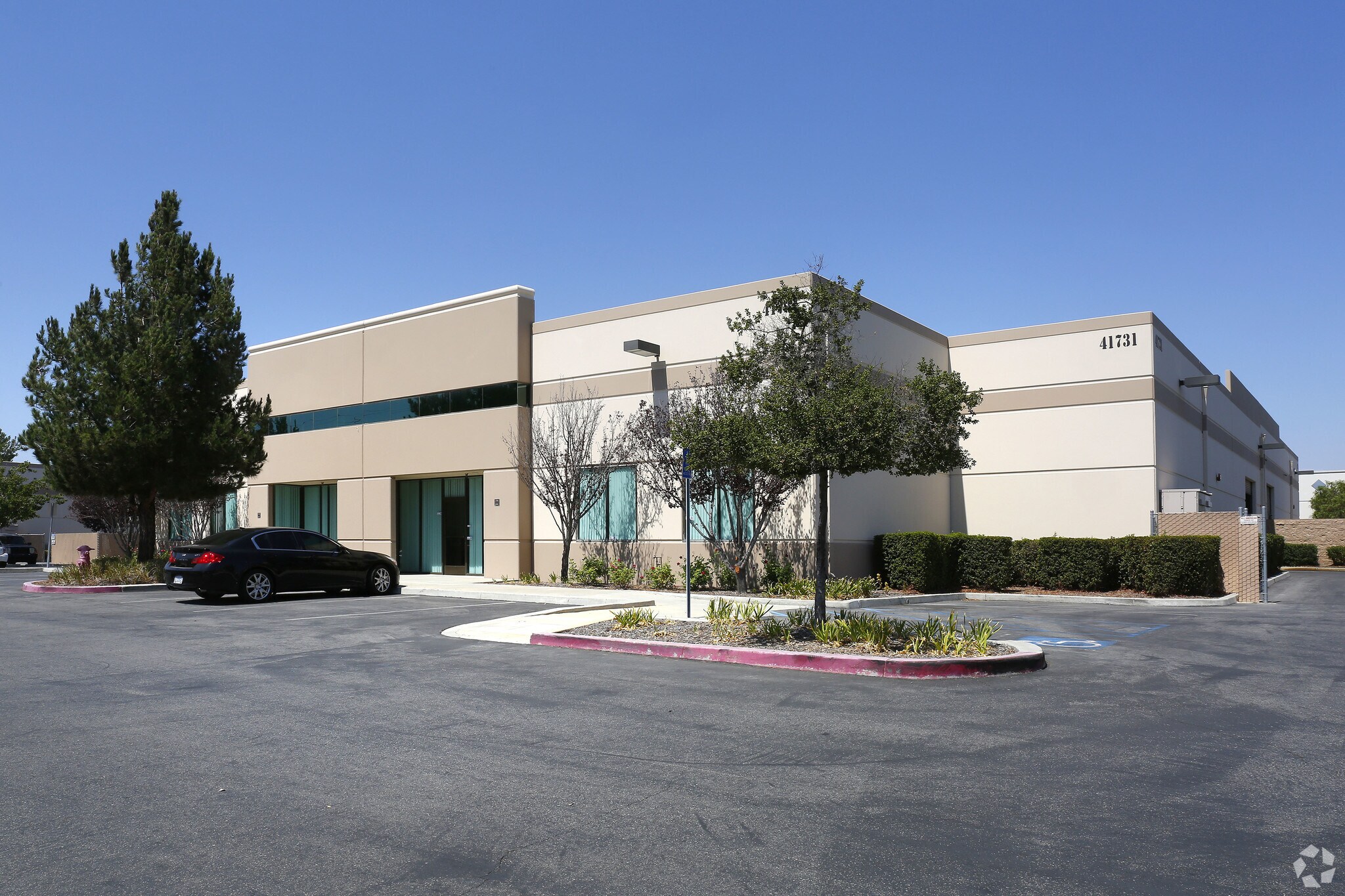 41731 Corporate Center Dr, Murrieta, CA for Rent