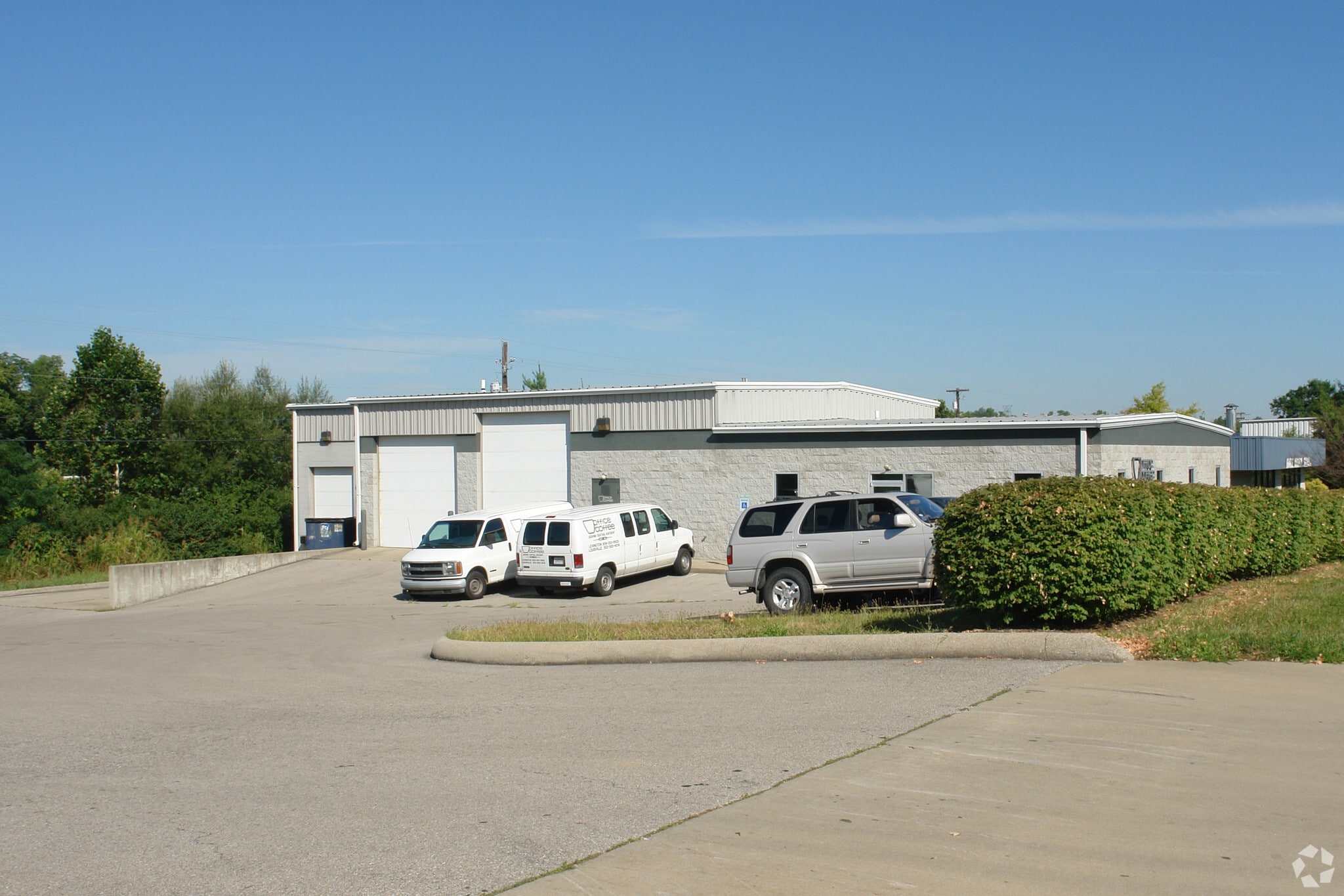 2071 Enterprise Dr, Lexington, KY for Rent