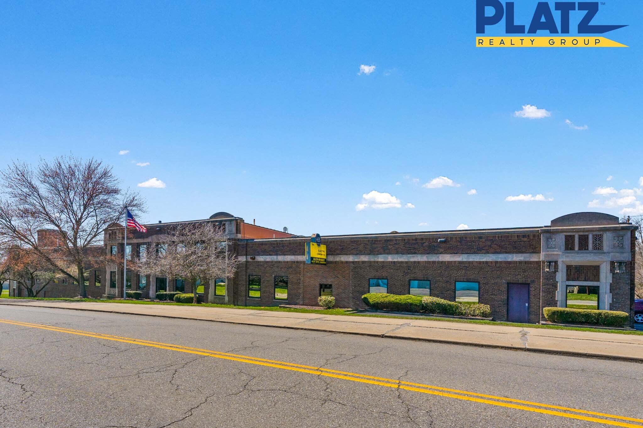 1900 Hubbard Rd, Youngstown, OH for Rent